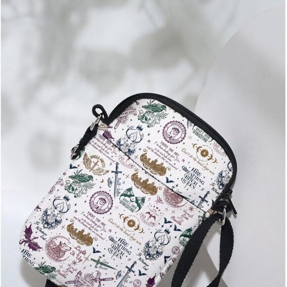 Durable High-Quality Canvas Crossbody Bag for Every Book Lover's Essentials - Picture 5 of 6